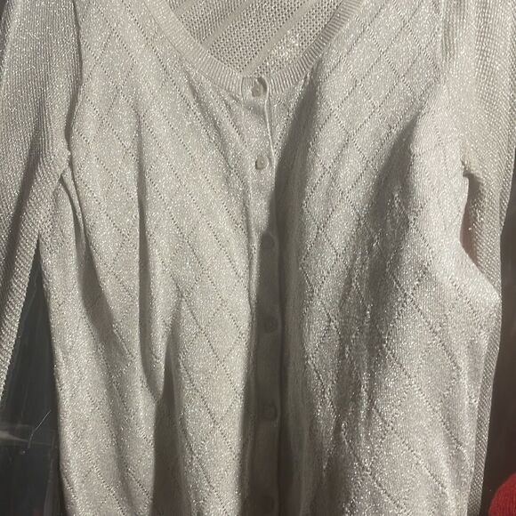 NUE options silver sweater size XL - Picture 2 of 7